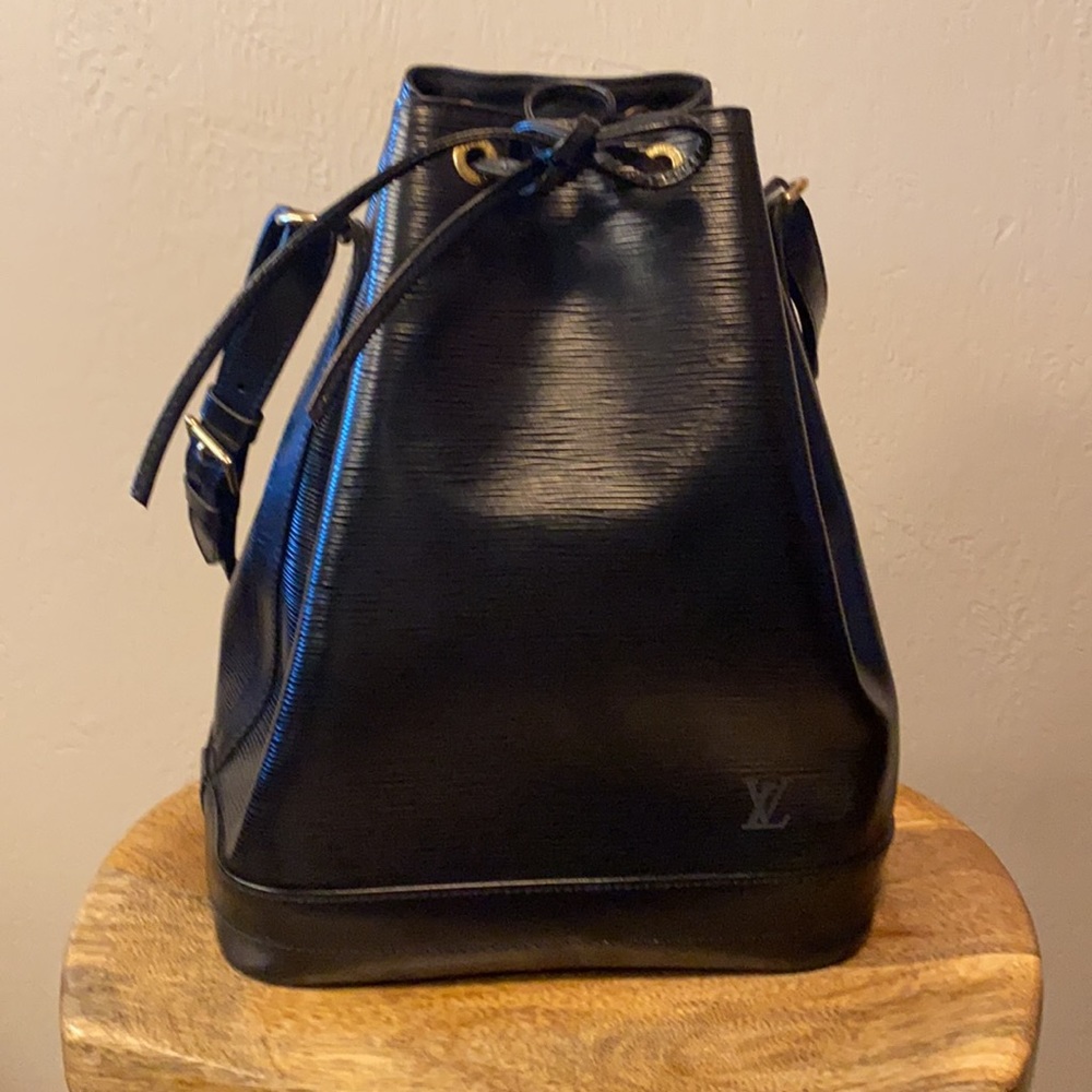 Vintage Black Epi Noe Louis Vuitton Bag Large